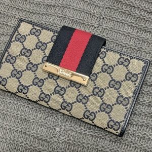 Authentic Gucci Continental Wallet